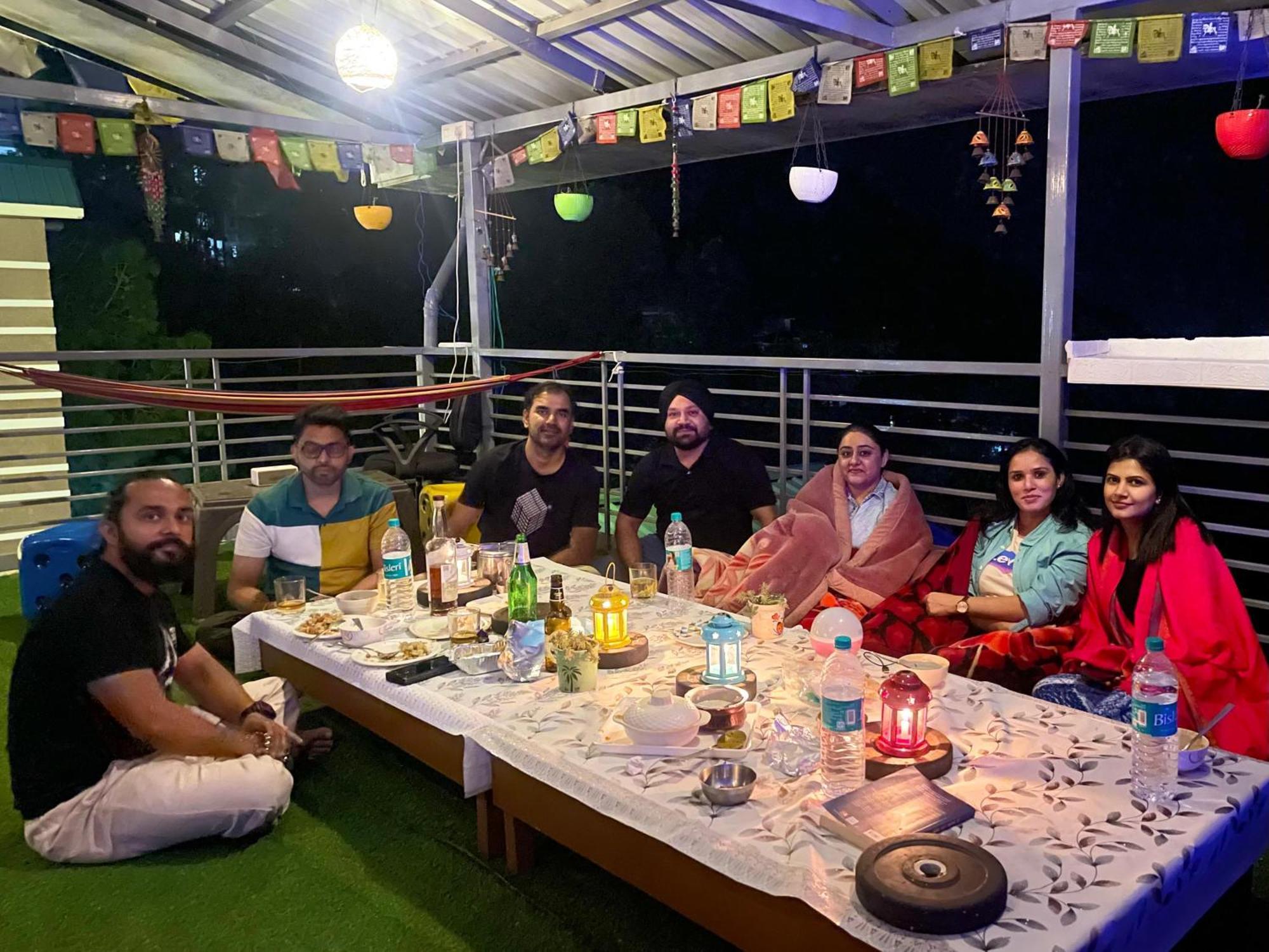 The Auriga 3Bhk Fully Entair Villa With Bonfire In Kasauli I Pvt Stay I Open Air Terrace I Kitchen Livingroom I Lawn Bonfire I Gaming Zone Bagian luar foto