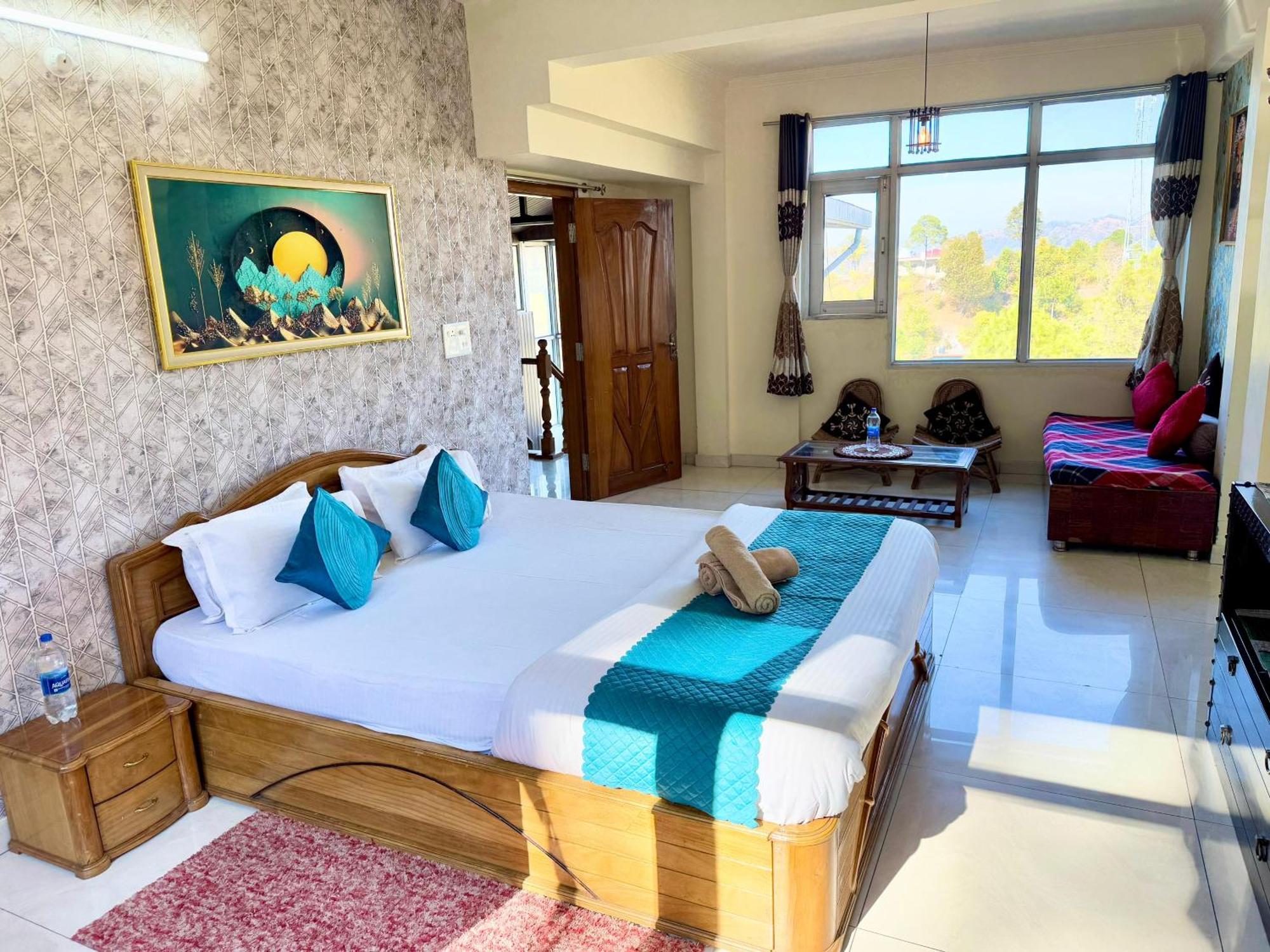 The Auriga 3Bhk Fully Entair Villa With Bonfire In Kasauli I Pvt Stay I Open Air Terrace I Kitchen Livingroom I Lawn Bonfire I Gaming Zone Bagian luar foto