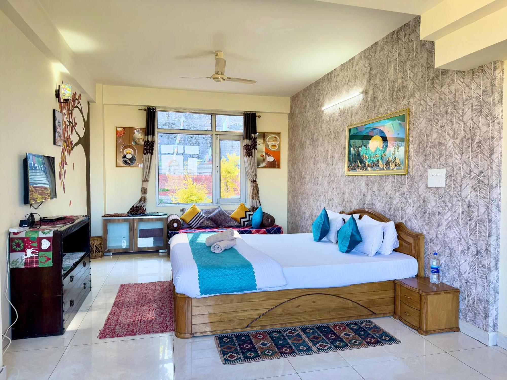 The Auriga 3Bhk Fully Entair Villa With Bonfire In Kasauli I Pvt Stay I Open Air Terrace I Kitchen Livingroom I Lawn Bonfire I Gaming Zone Bagian luar foto