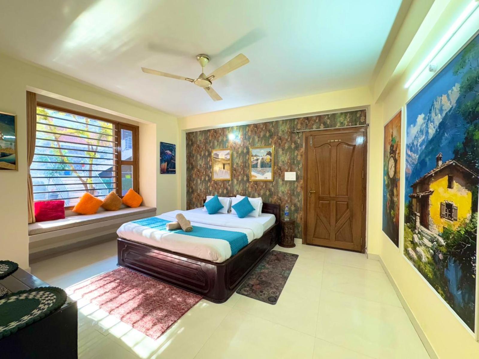 The Auriga 3Bhk Fully Entair Villa With Bonfire In Kasauli I Pvt Stay I Open Air Terrace I Kitchen Livingroom I Lawn Bonfire I Gaming Zone Bagian luar foto
